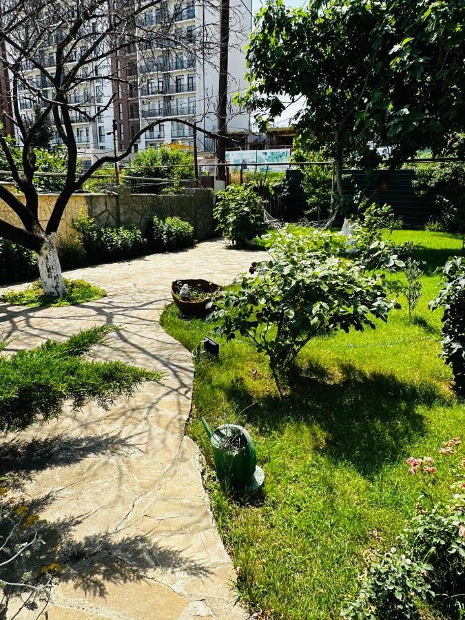 Liel Hotell Tbilisi Eksteriør bilde