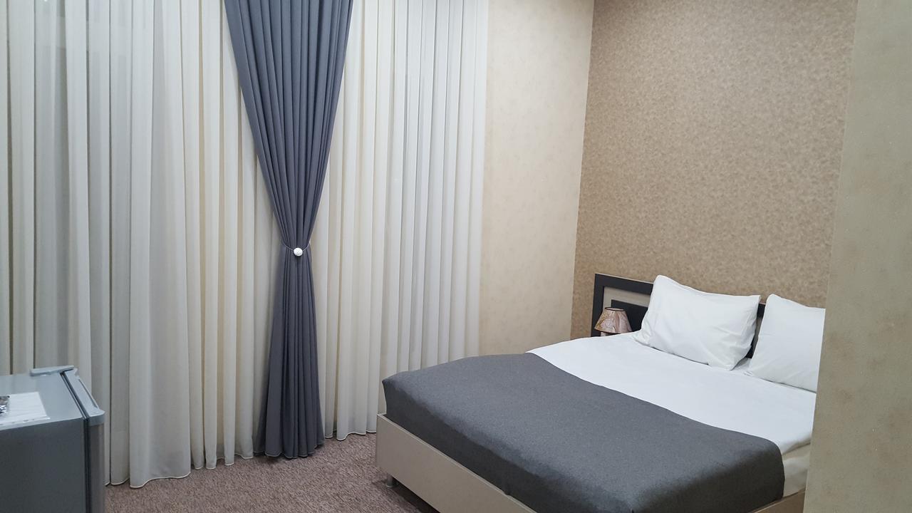 Liel Hotell Tbilisi Eksteriør bilde