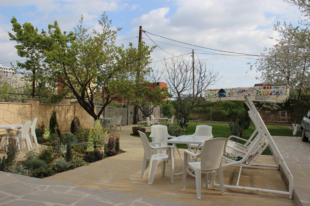 Liel Hotell Tbilisi Eksteriør bilde