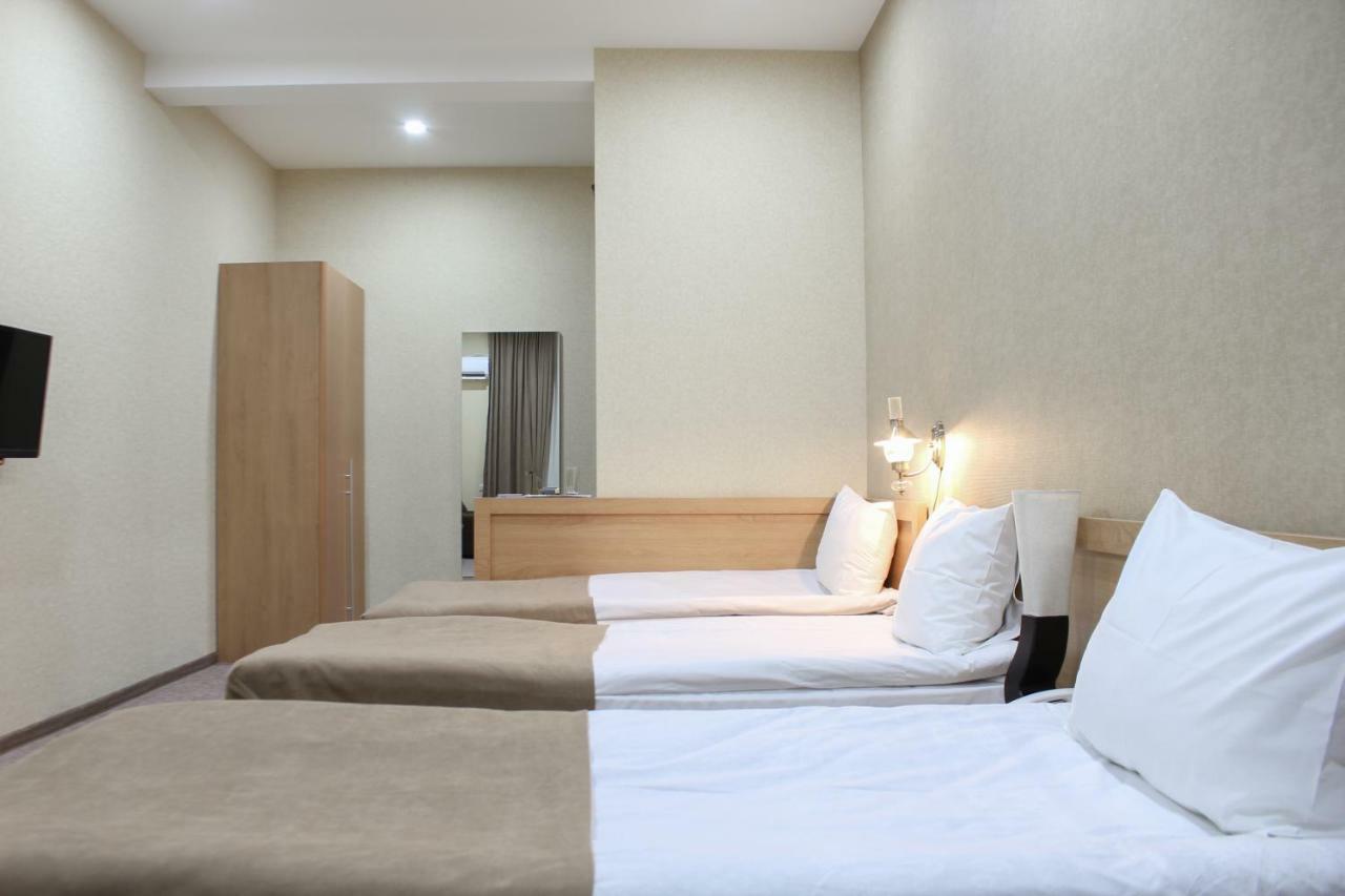 Liel Hotell Tbilisi Eksteriør bilde